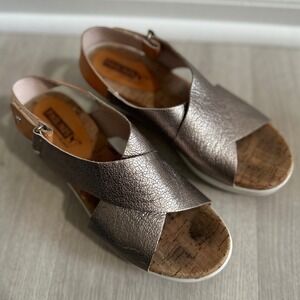 Pikolinos Women's Metallic Cork Wedge Sandals Bronze Size 39